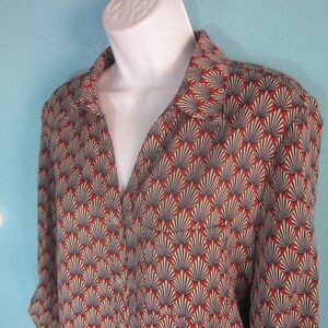Sarah John Paris Button Front Blouse Size XL Red Blue Leaf Pattern -Unworn NEW